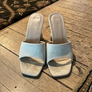 Nasty Gal Chunky Fun Heel!